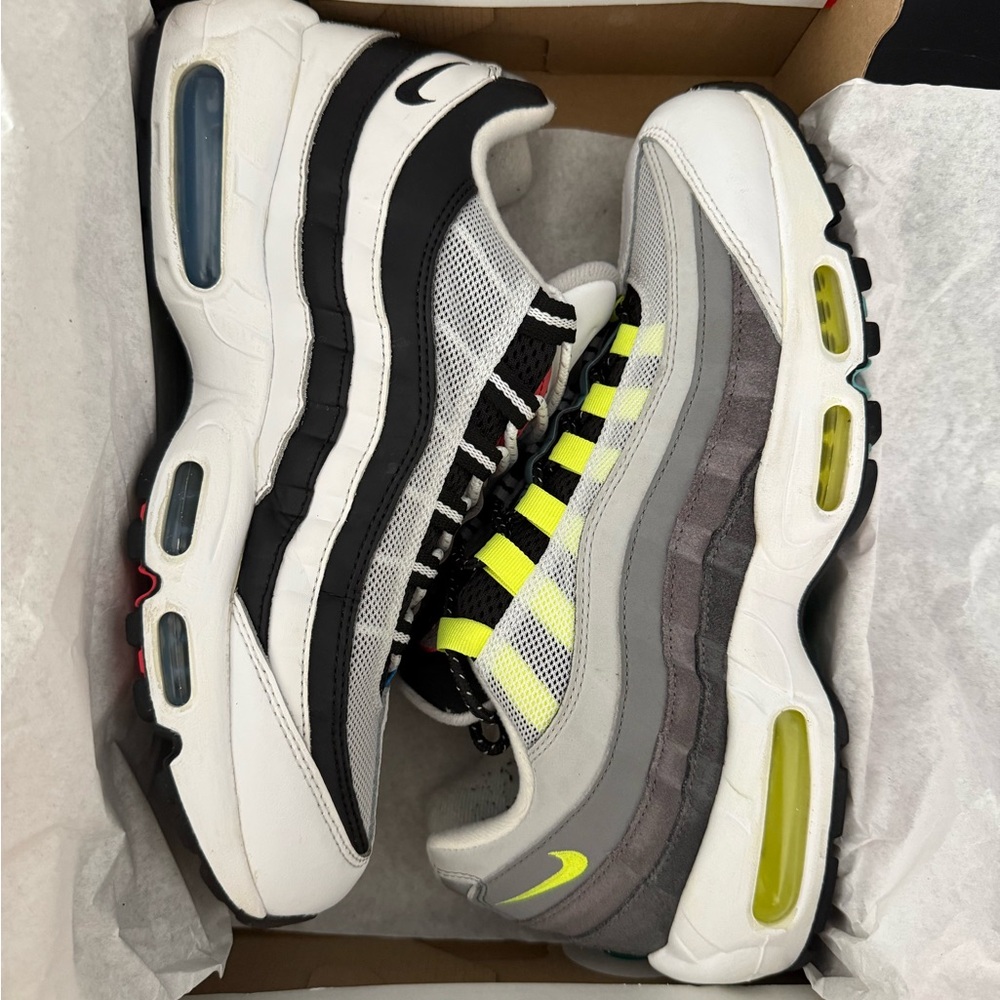 Nike Air Max 90 Men's Shoes - Black, White, Gray, Yellow